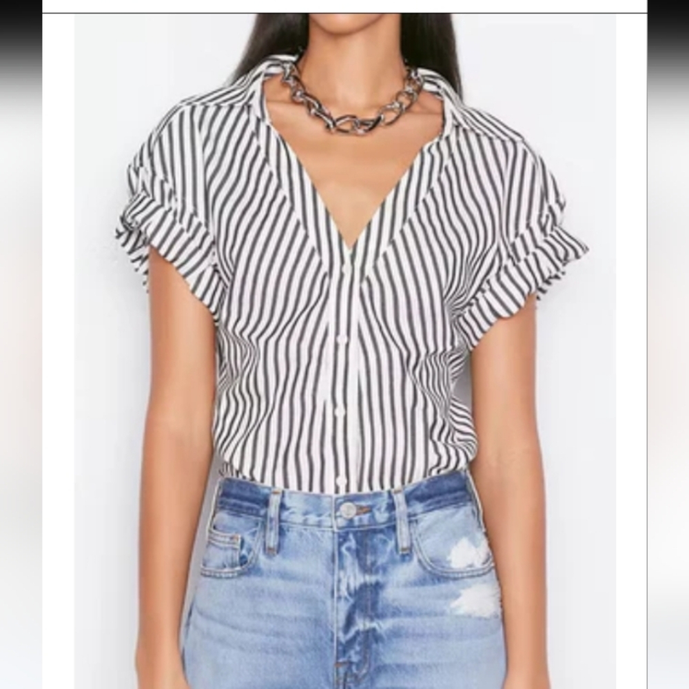 FRAME Noir multi button down rolledsleevetop size S/P
